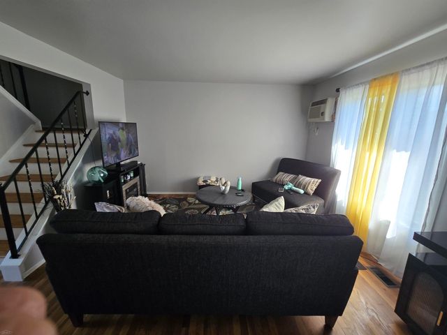 20148 S Great Oaks Circle, Clinton Township, MI 48036