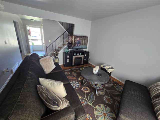 20148 S Great Oaks Circle, Clinton Township, MI 48036