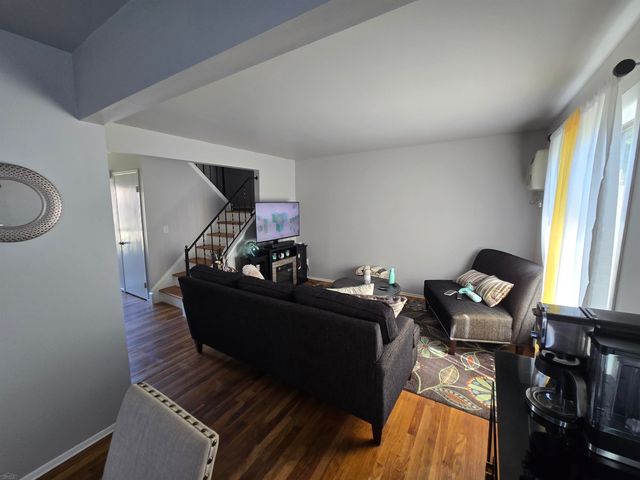 20148 S Great Oaks Circle, Clinton Township, MI 48036