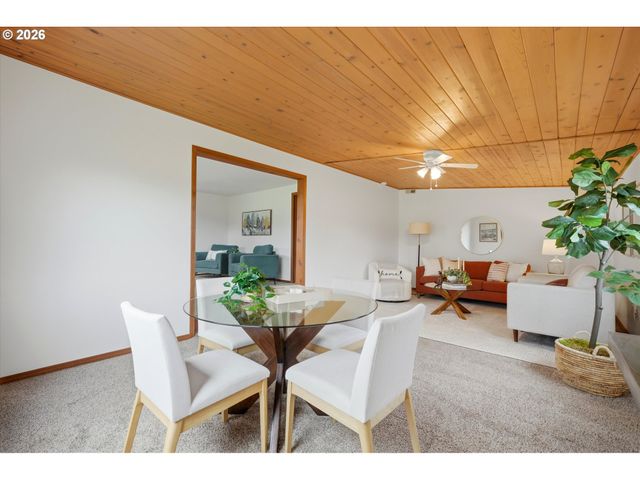 12333 S NEW ERA Rd, Oregon City, OR 97045