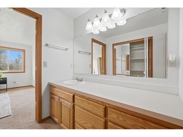 12333 S NEW ERA Rd, Oregon City, OR 97045