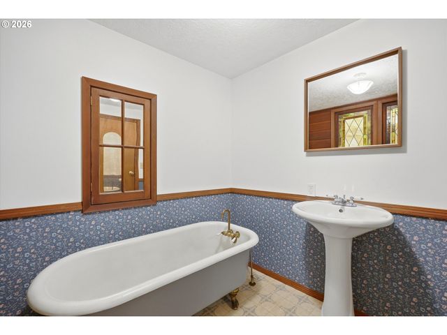 12333 S NEW ERA Rd, Oregon City, OR 97045