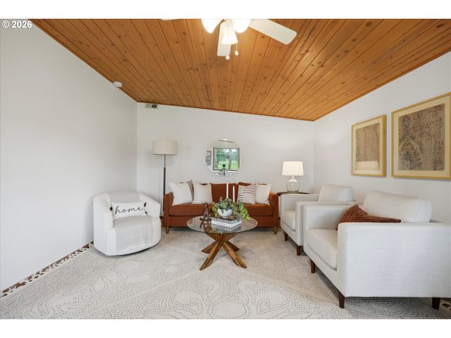 12333 S NEW ERA Rd, Oregon City, OR 97045