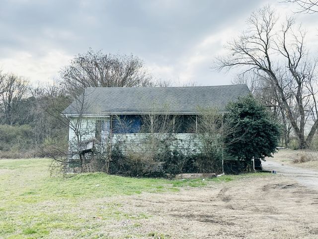 4326 Bonny Oaks Dr, Chattanooga, TN 37416