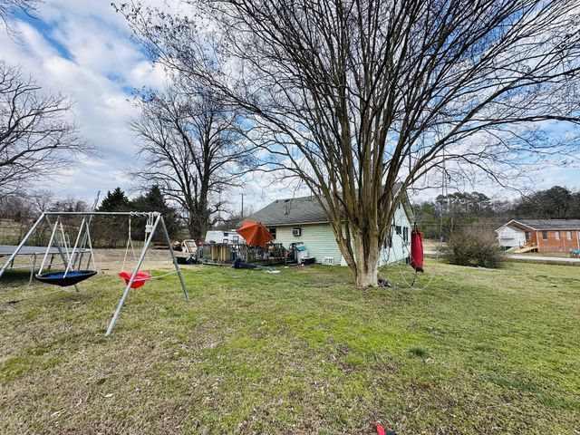 4326 Bonny Oaks Dr, Chattanooga, TN 37416
