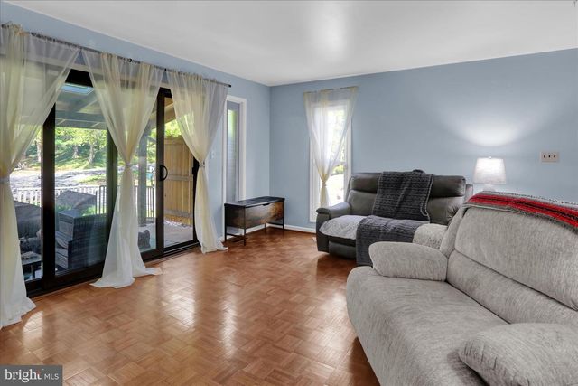 71 BURNING TREE, Reading, PA 19607