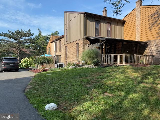 71 BURNING TREE, Reading, PA 19607