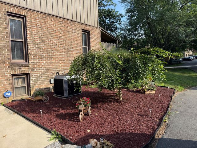 71 BURNING TREE, Reading, PA 19607