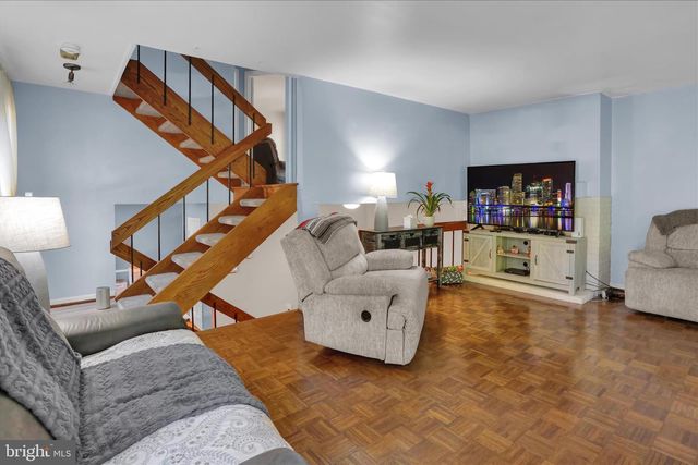71 BURNING TREE, Reading, PA 19607