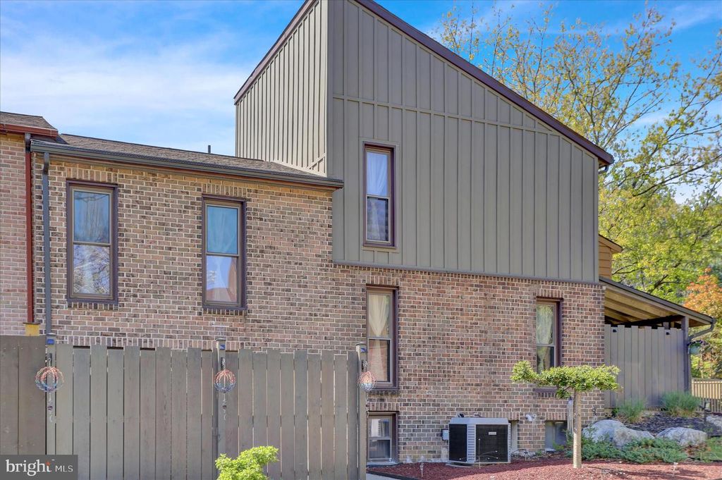 71 BURNING TREE, Reading, PA 19607