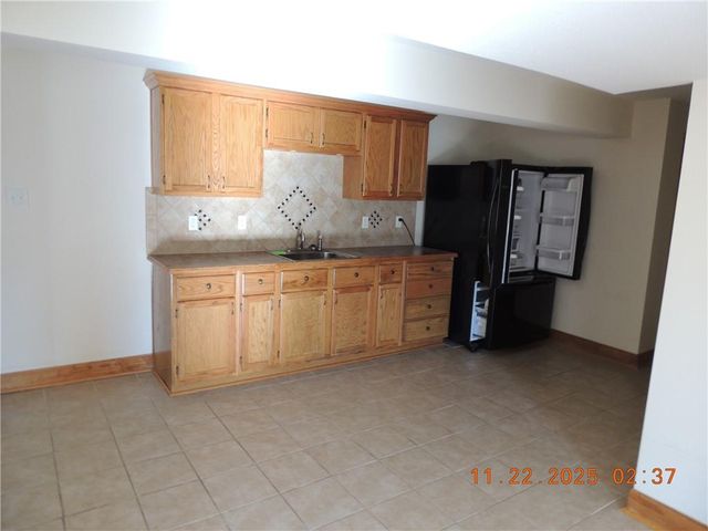 18901 E Lynchburg N Place, Independence, MO 64058