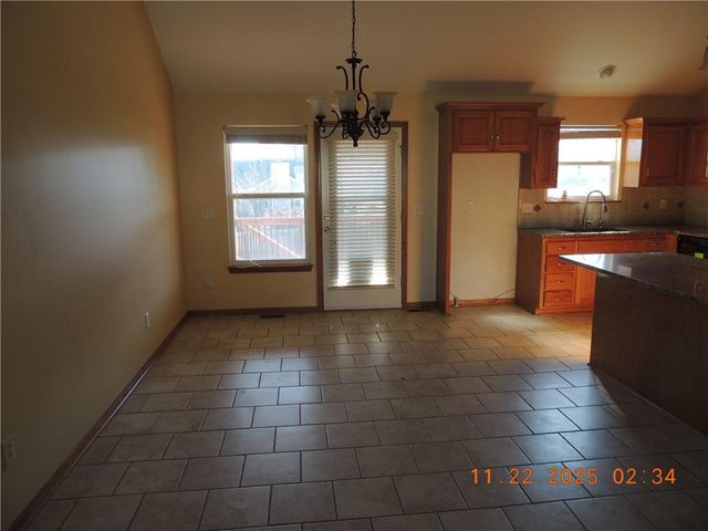 18901 E Lynchburg N Place, Independence, MO 64058