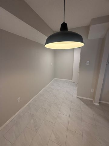 333 Melrose Drive 5B, Richardson, TX 75080