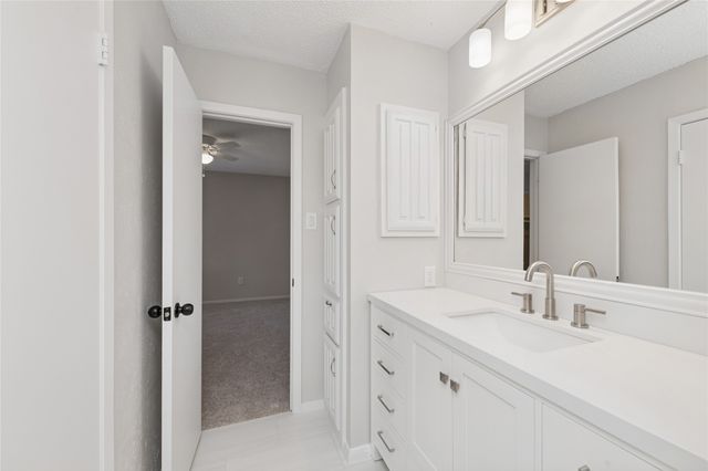 333 Melrose Drive 5B, Richardson, TX 75080