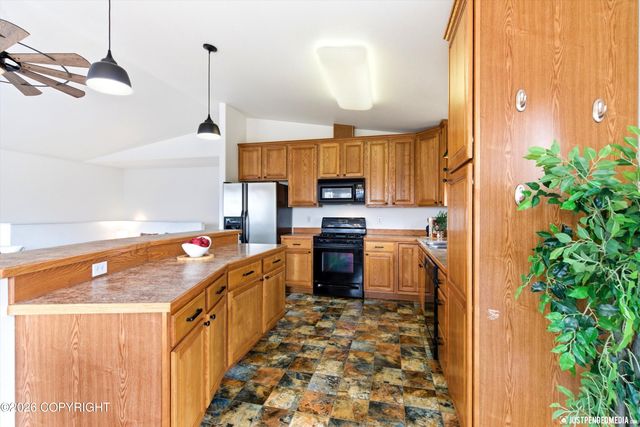 3710 N Meadow Lakes Drive, Wasilla, AK 99623