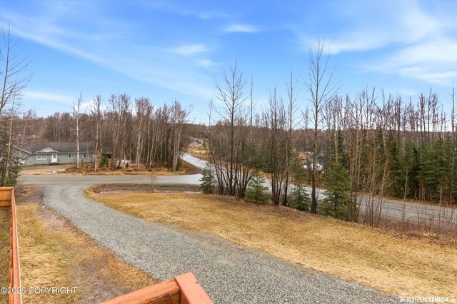 3710 N Meadow Lakes Drive, Wasilla, AK 99623
