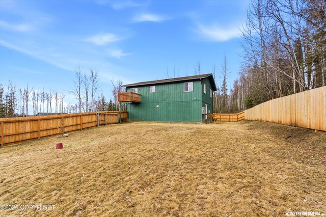 3710 N Meadow Lakes Drive, Wasilla, AK 99623