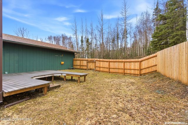 3710 N Meadow Lakes Drive, Wasilla, AK 99623