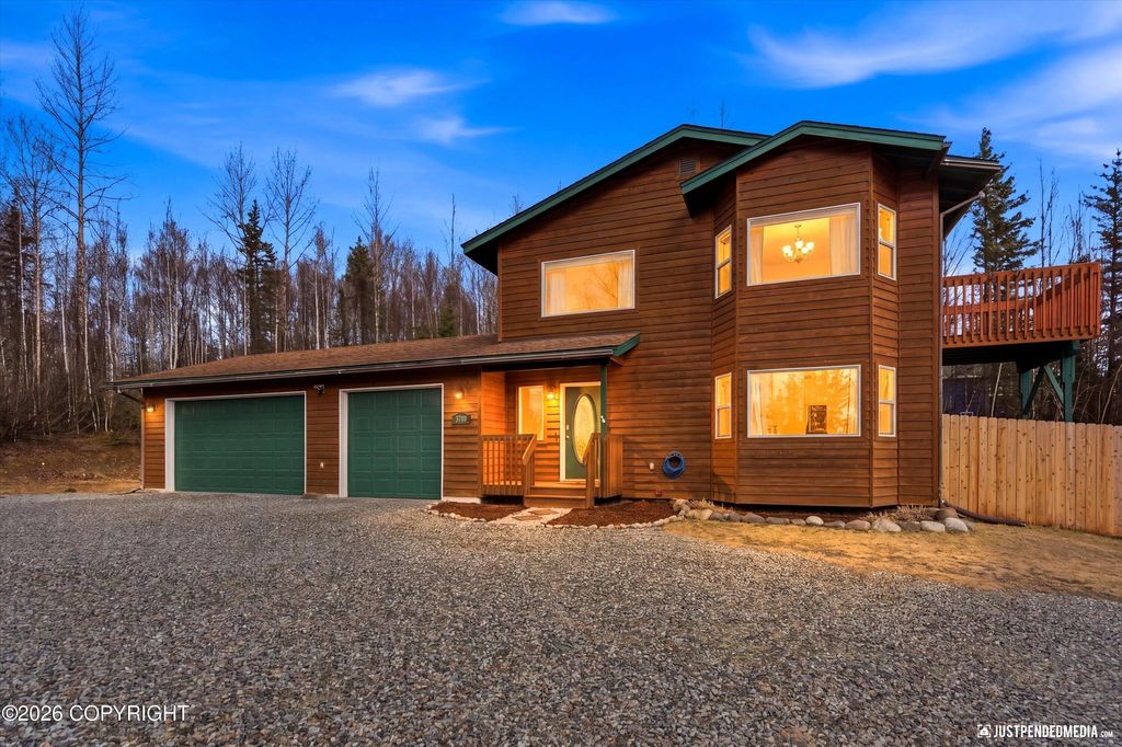 3710 N Meadow Lakes Drive, Wasilla, AK 99623