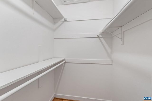 2752 HYDRAULIC RD, Charlottesville, VA 22901