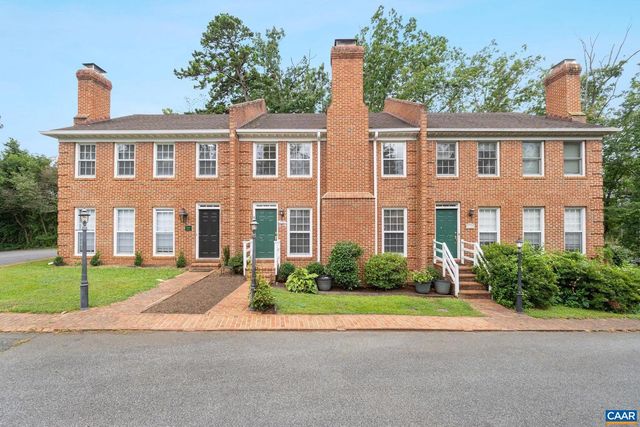 2752 HYDRAULIC RD, Charlottesville, VA 22901