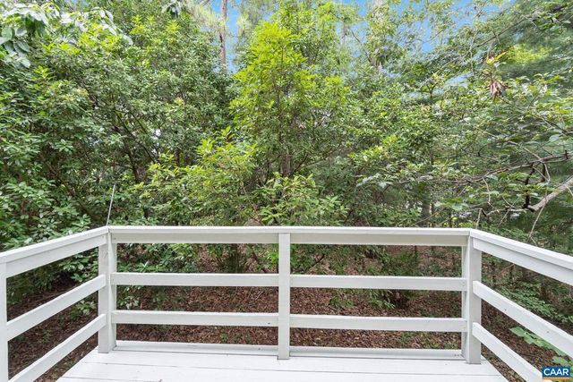 2752 HYDRAULIC RD, Charlottesville, VA 22901