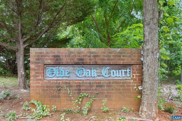 2752 HYDRAULIC RD, Charlottesville, VA 22901