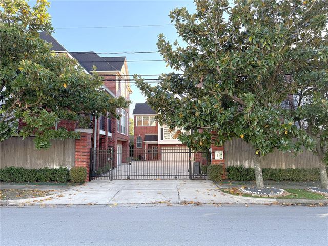 1963 Peden Street, Houston, TX 77019