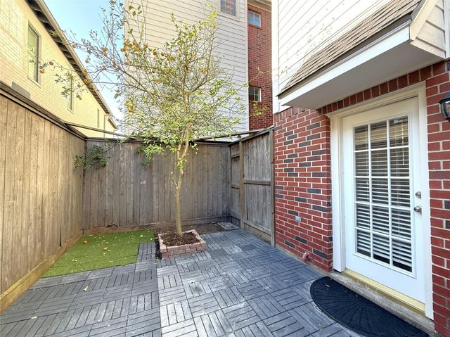 1963 Peden Street, Houston, TX 77019