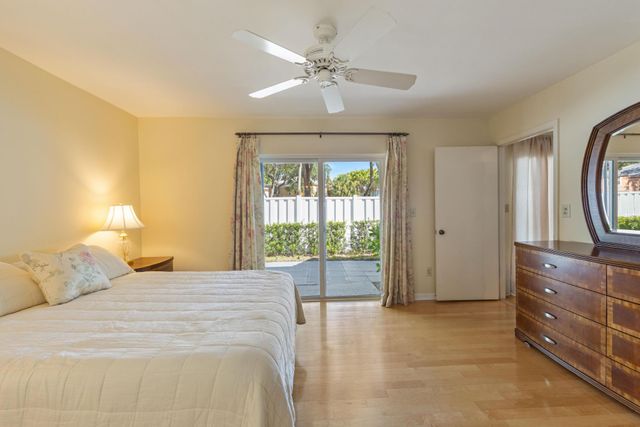 9822 NW 2nd Court, Plantation, FL 33324