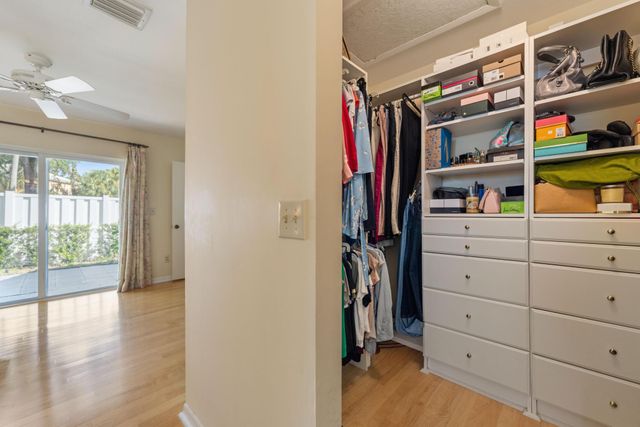9822 NW 2nd Court, Plantation, FL 33324