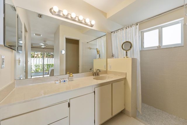 9822 NW 2nd Court, Plantation, FL 33324