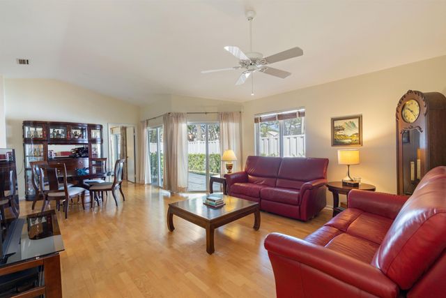 9822 NW 2nd Court, Plantation, FL 33324