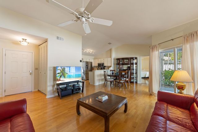 9822 NW 2nd Court, Plantation, FL 33324