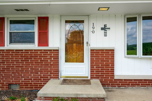 190 County Line Road, Morgantown, IN 46160