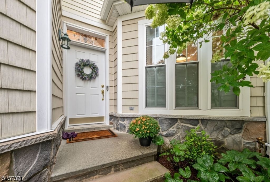 4 Kingsley Evans Cir, Oakland Boro, NJ 07436 — exterior