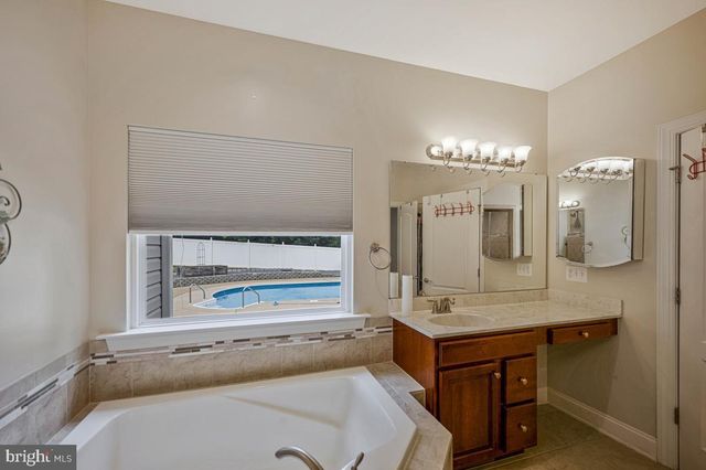 39803 GRANDVIEW HAVEN DR, Mechanicsville, MD 20659