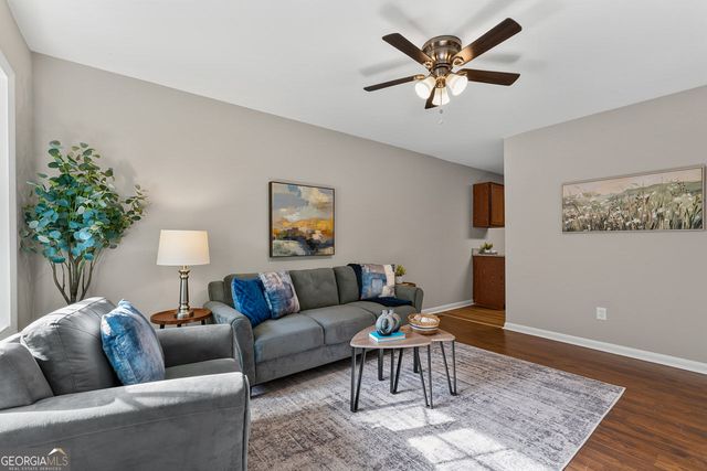 6177 Crestview Lane, Forest Park, GA 30297