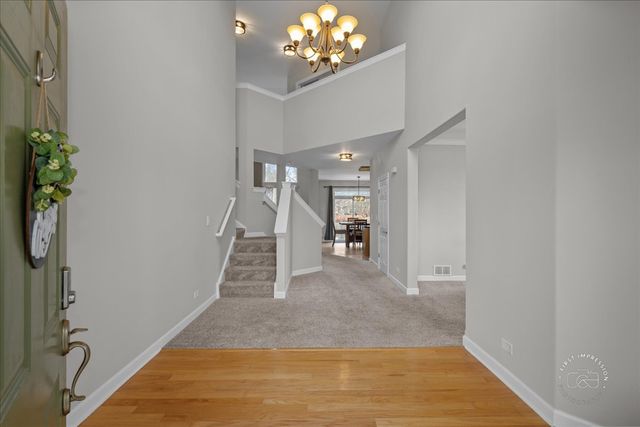 2924 BAUER Road, North Aurora, IL 60542