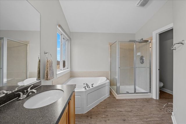 2924 BAUER Road, North Aurora, IL 60542