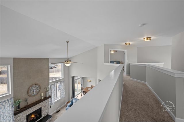 2924 BAUER Road, North Aurora, IL 60542