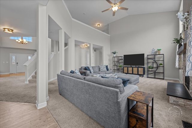 2924 BAUER Road, North Aurora, IL 60542