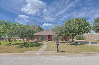 2903 Par Drive, Bryan, TX 77802