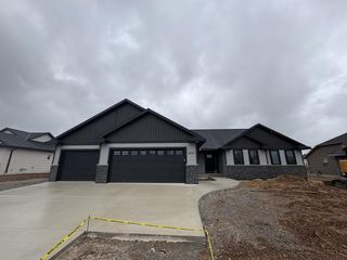 3692 ELLA JO WAY, De Pere, WI 54115