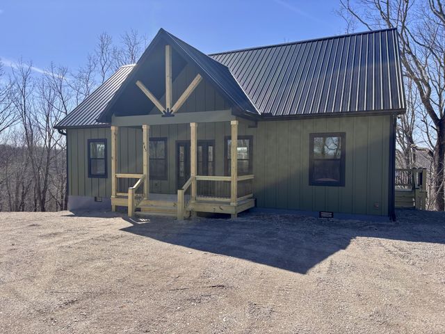 485 Baron Bluff Rd, Smithville, TN 37166