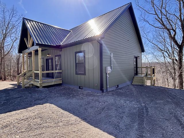 485 Baron Bluff Rd, Smithville, TN 37166