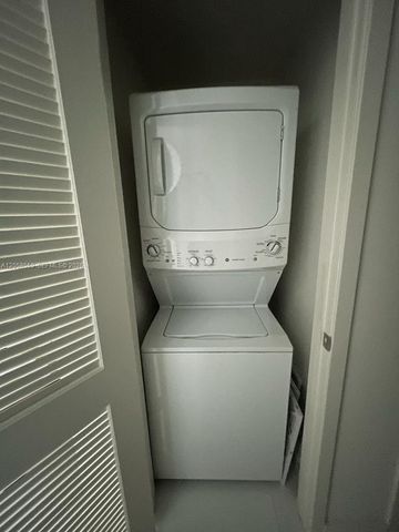 1100 S Miami Ave 2904, Miami, FL 33130