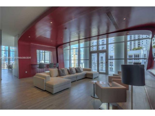 1100 S Miami Ave 2904, Miami, FL 33130