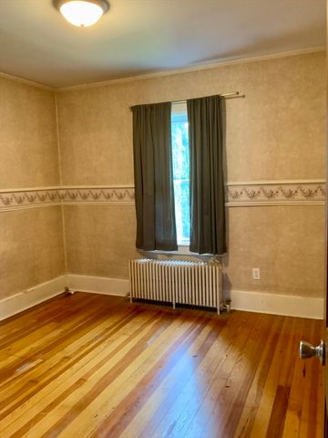 82 Francis St, Fairhaven, MA 02719