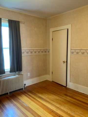 82 Francis St, Fairhaven, MA 02719